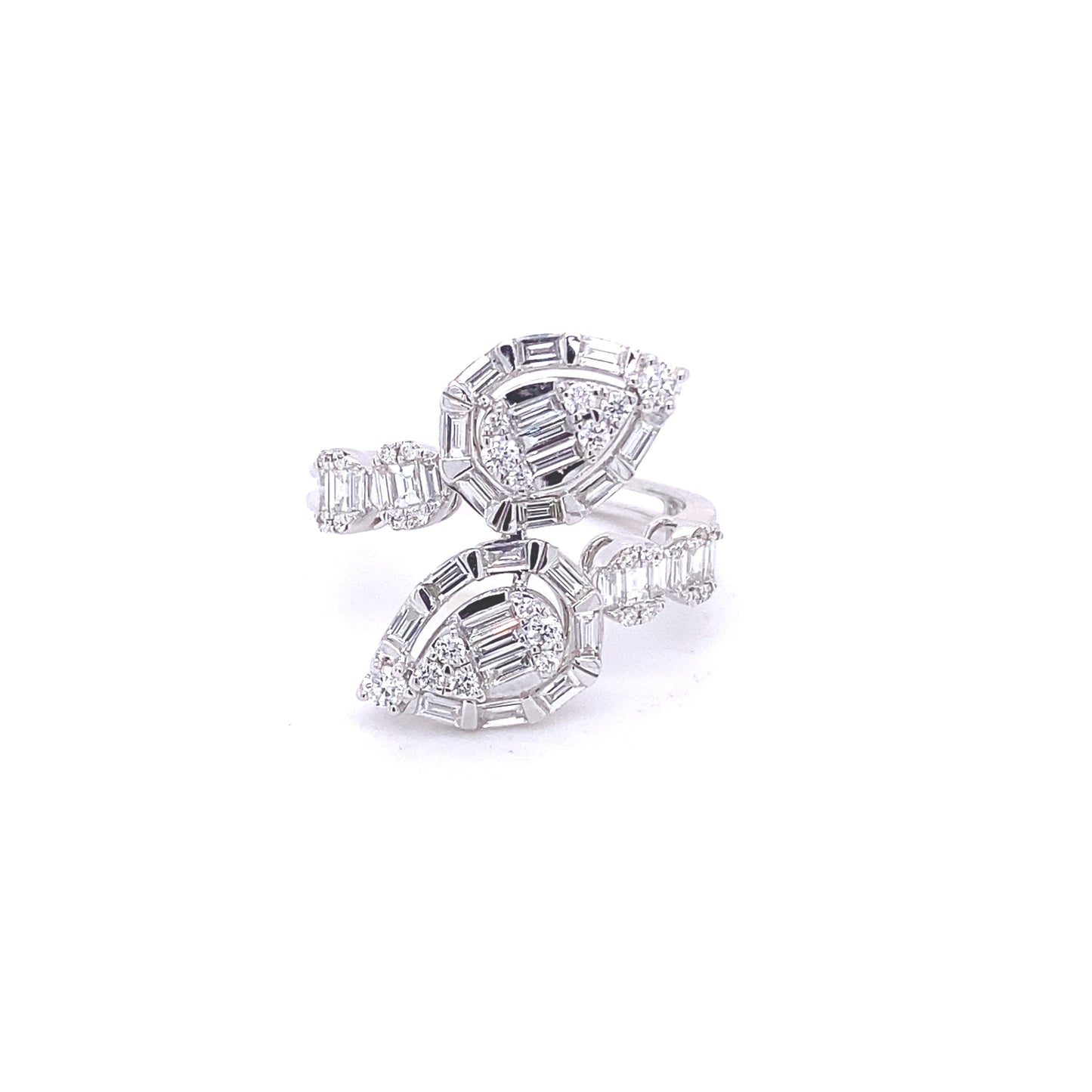 18K White Gold Baguette and Round Diamond Ring