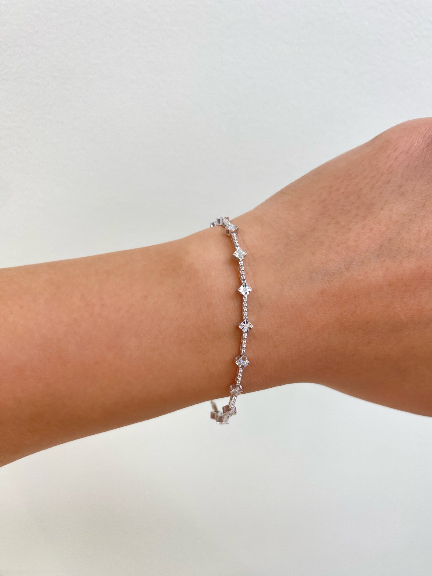 14K White Gold Diamond Bracelet