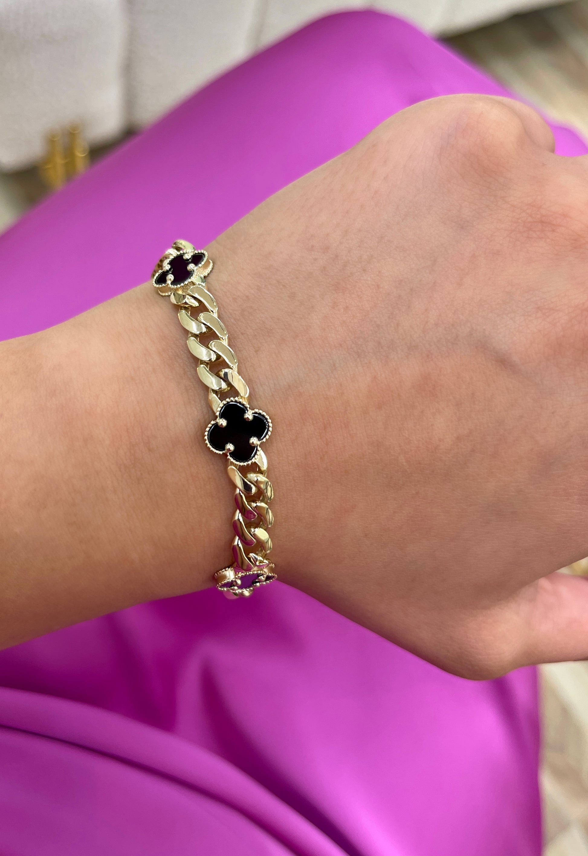 14K Yellow Gold Cuban Chain Black Clover Bracelet/ Cuban chain/ Cuban chain bracelet with diamonds/ Miami Cuban chain with diamonds and clovers/ black clover bracelet/ black clover Cuban bracelets/ white clover bracelet/ 