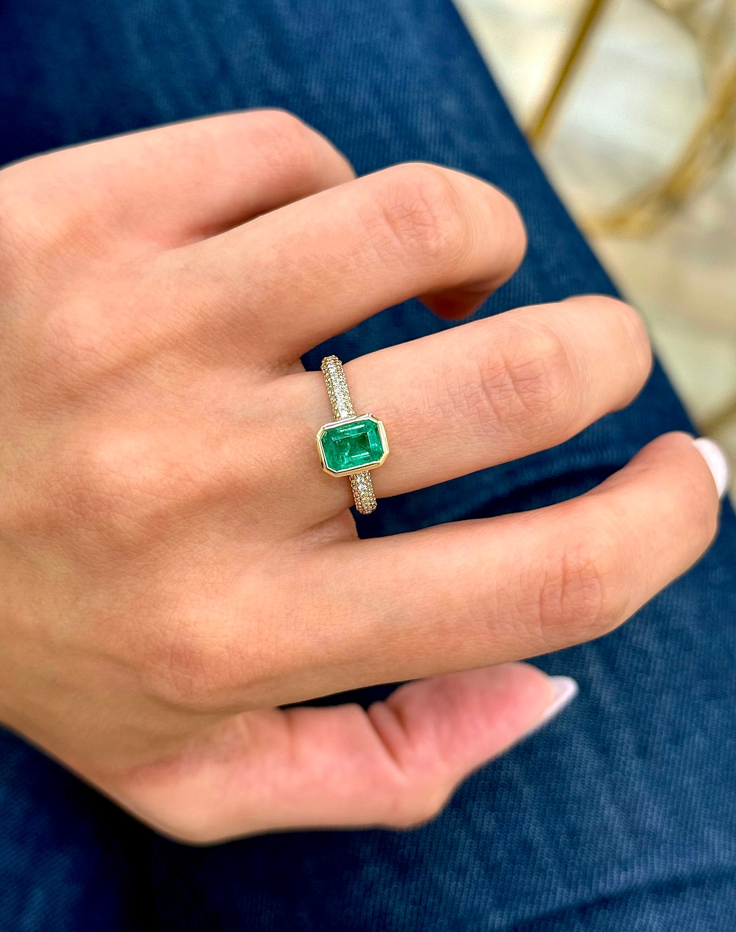 14K Solid Yellow Gold Green Emerald and Diamond Ring