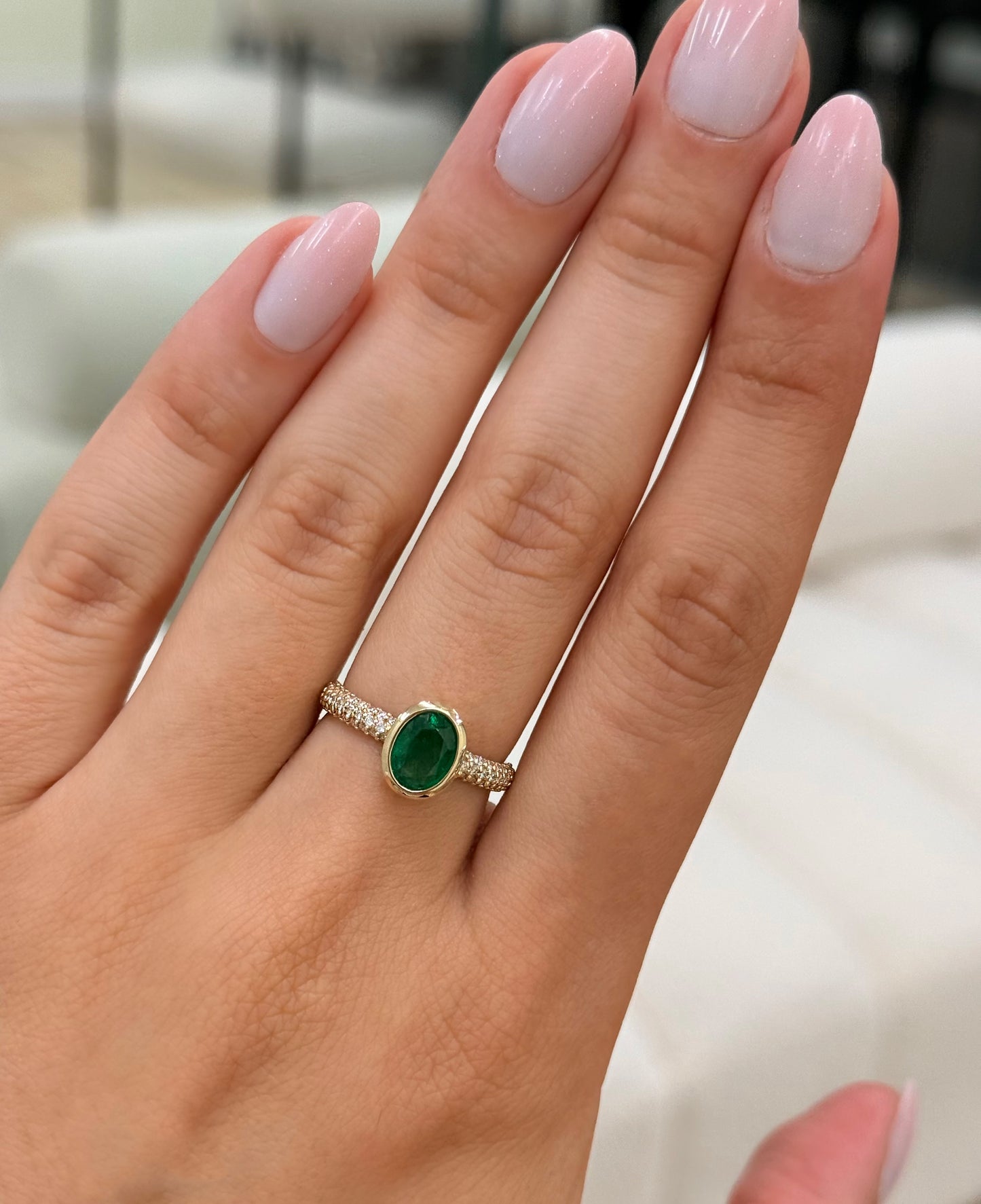 14K Solid Yellow Gold Green Emerald and Diamond Ring