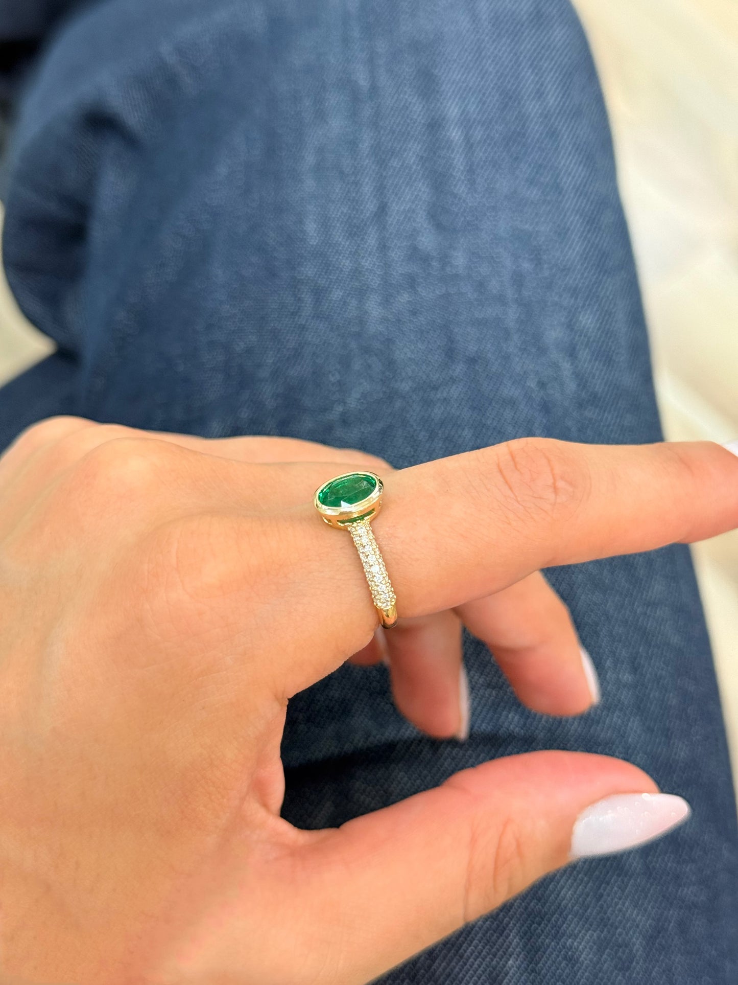14K Solid Yellow Gold Green Emerald and Diamond Ring