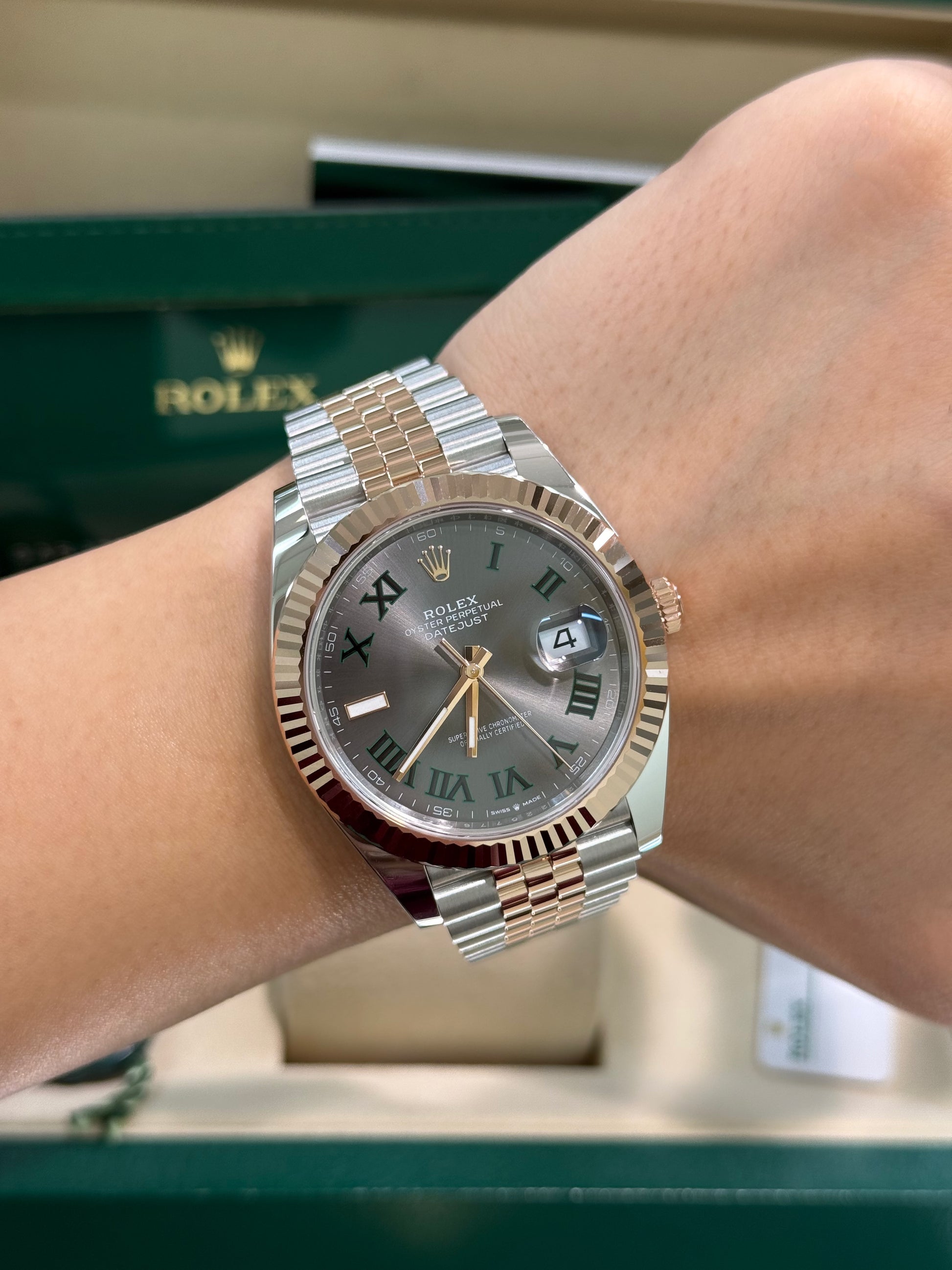 126331 Date Just 2 Rolex 41mm, Stainless steel and 18K rose gold, Wimbledon dial, new 2025. Classy Watch. Jubilee band. Fluted Bezel. 